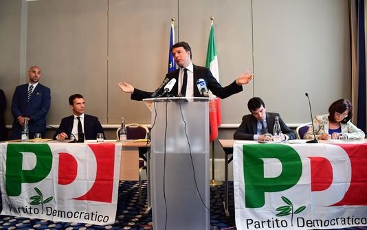 Ο Ματέο Ρέντσι φαβορί για να ξαναπάρει την ηγεσία του κόμματός του | iefimerida.gr 0