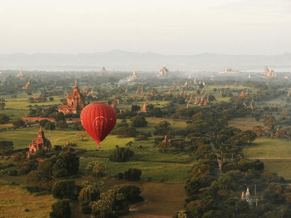 Η εκπληκτική ιερή πεδιάδα με τους χιλιάδες εντυπωσιακούς ναούς [εικόνες] | iefimerida.gr 0