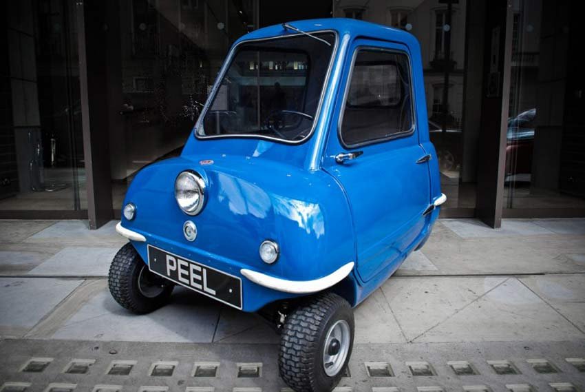 Μπορεί να χωρέσει ένα αυτοκίνητο στο Ford Transit; | iefimerida.gr 0