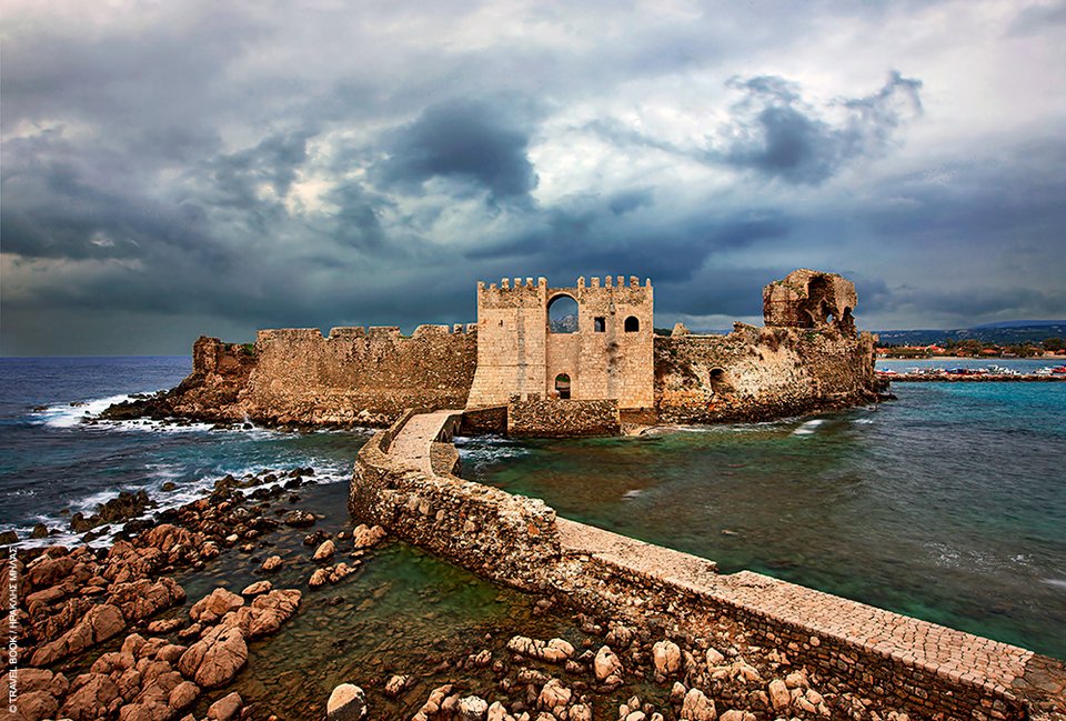 Ενα κάστρο μέσα στο νερό -Η εντυπωσιακή καστροπολιτεία της Μεθώνης [εικόνες] | iefimerida.gr 5