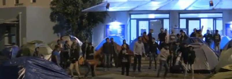 Χάος στον Πειραιά: Αγριες συμπλοκές ανάμεσα σε Αφγανούς και Σύρους | iefimerida.gr 4
