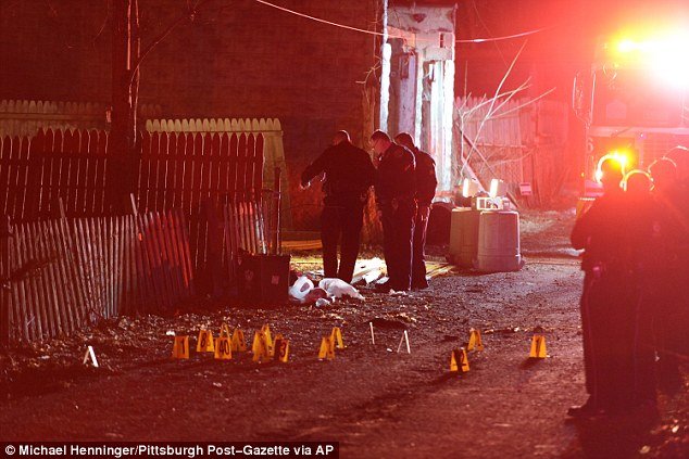 Ενέδρα θανάτου στην Πενσυλβάνια: Ενοπλοι άνοιξαν πυρ σε πάρτι -5 νεκροί [βίντεο] | iefimerida.gr 0