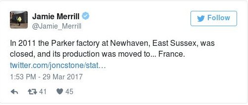 Με ροζ νύχι και πένα 400 λιρών υπέγραψε το Brexit η Τερέζα Μέη [εικόνες] | iefimerida.gr 2