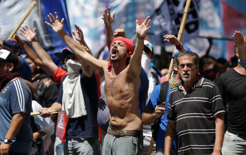 Αργεντινή: Εγκρίθηκε η φορολογική μεταρρύθμιση και ο προϋπολογισμός της κυβέρνησης Μάκρι | iefimerida.gr 1