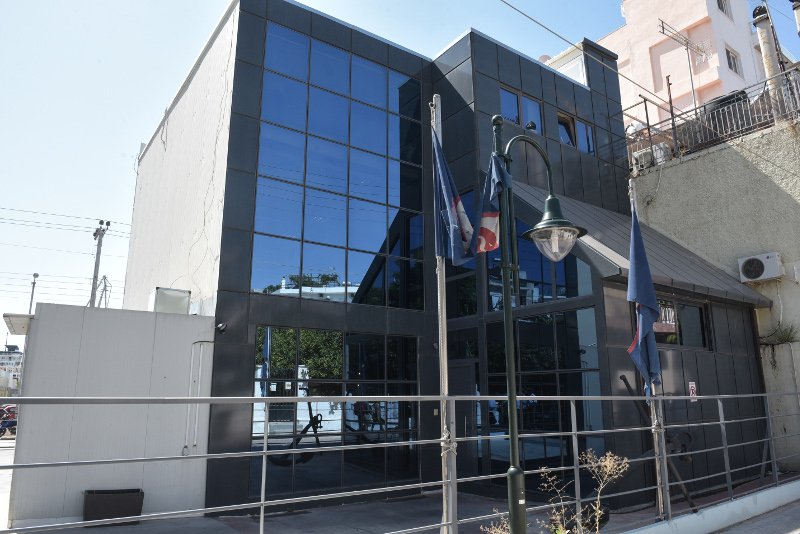 Διαμαρτυρία ναυτών στα γραφεία της πλοιοκτήτριας εταιρείας του «Αγία Ζώνη ΙΙ» [εικόνες] | iefimerida.gr 4