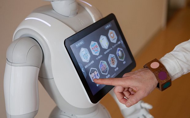 Ενα σαββατοκύριακο με τον Pepper -Στο σπίτι με το πρώτο ρομπότ με αισθήματα [εικόνες] | iefimerida.gr 1