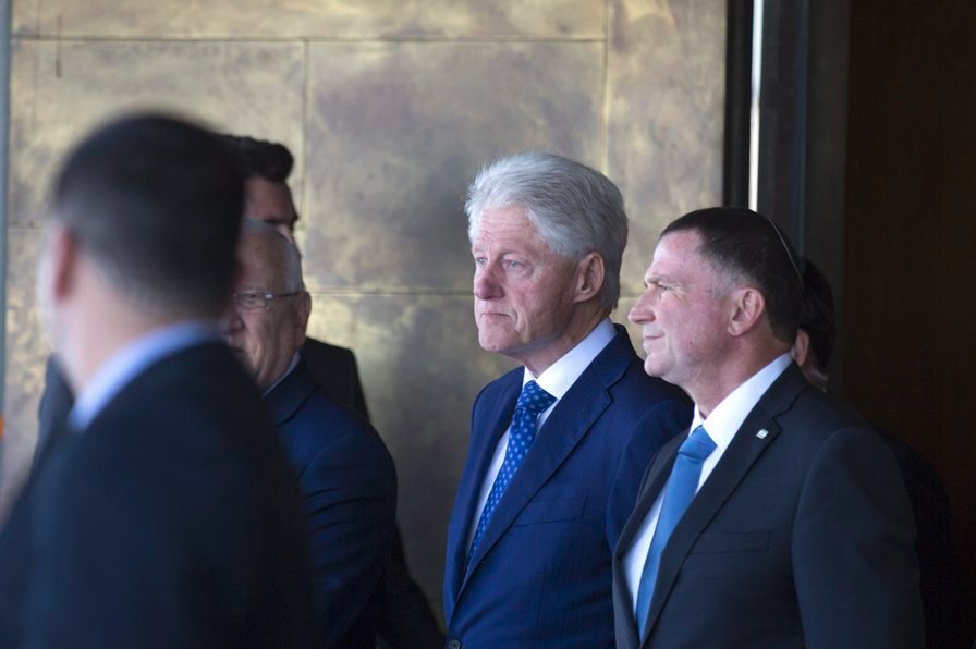 Σε λαϊκό προσκύνημα η σορός του Σιμόν Πέρες -Την Παρασκευή η κηδεία [εικόνες &amp; βίντεο] | iefimerida.gr 4