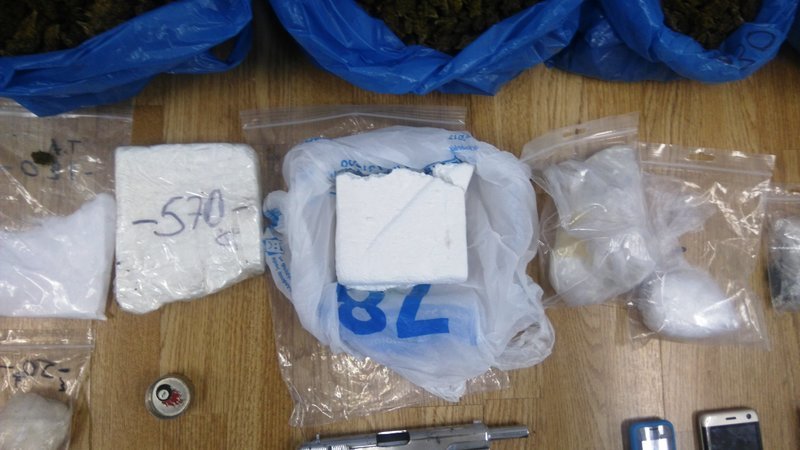 Κύκλωμα διακινούσε ναρκωτικά στην Αττική -Δρούσε σαν ομάδα, με ρόλους [εικόνες] | iefimerida.gr 0