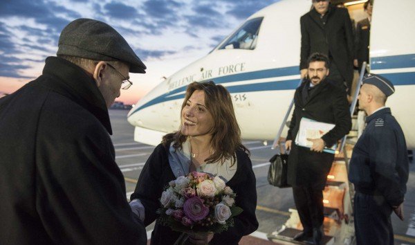 Το πρώτο ταξίδι της Πρώτης Κυρίας Περιστέρας Μπαζιάνα [εικόνες] | iefimerida.gr 0