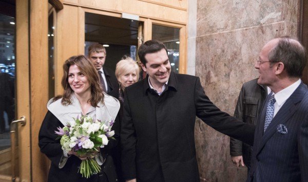 Το πρώτο ταξίδι της Πρώτης Κυρίας Περιστέρας Μπαζιάνα [εικόνες] | iefimerida.gr 1