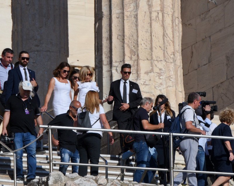 Η αποκάλυψη της Μπριζίτ Μακρόν στην Περιστέρα: «Εχω πάντα μια ελιά στο σπίτι μου» | iefimerida.gr 2