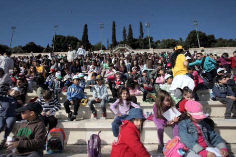 H Nτόρα Μπακογιάννη μαζί με τον Γιάννη Μώραλη σε εκδήλωση -Κάτι τρέχει στον δήμο Πειραιά [εικόνες] | iefimerida.gr 1