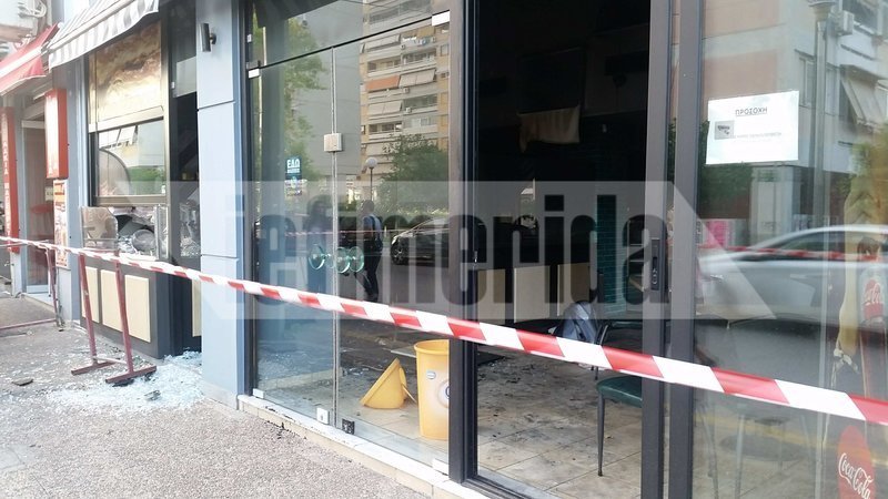 Περιστέρι: Το χάος που άφησαν πίσω τους οι ληστές -Εκλεψαν μέχρι και τις τυρόπιτες [εικόνες] | iefimerida.gr 5