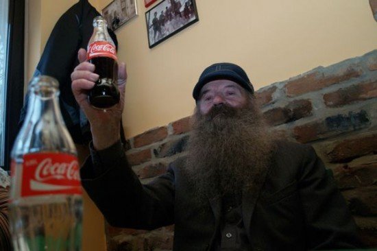 Συνταξιούχος Κροάτης δεν πίνει τα τελευταία 40 χρόνια κανένα άλλο υγρό παρά μόνο Coca-Cola [εικόνα] | iefimerida.gr 0