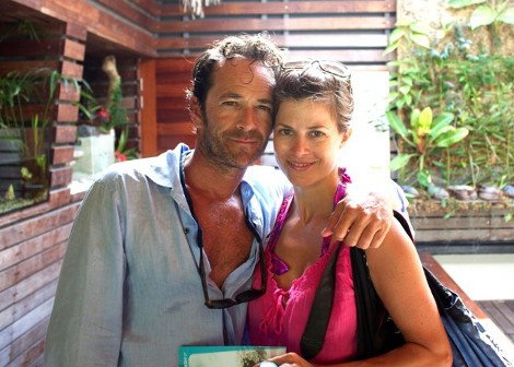 Ο Ντίλαν από το Μπέβερλι Χιλς χωρίς μπλούζα ακόμη και στα 47 του [εικόνες] | iefimerida.gr 2