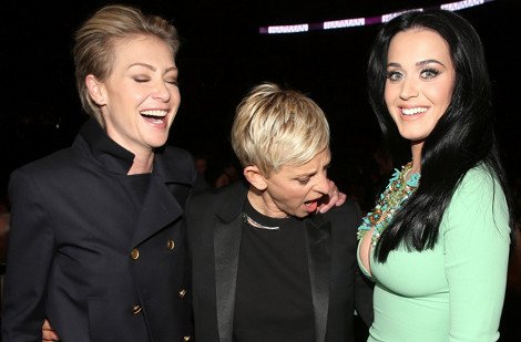 Το «δράμα» της Κέιτι Πέρι: Προσευχόμουν από παιδί για «πλούσια ελέη» -Τώρα φοράω δύο σουτιέν [εικόνες] | iefimerida.gr 1