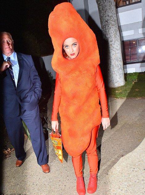 Η Κέιτ Χάντσον «ντύθηκε» άγριο θηλυκό -Τα μασκαρέματα των διάσημων στο πάρτι της [εικόνες] | iefimerida.gr 2