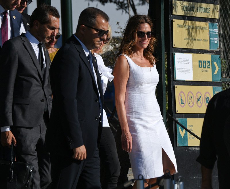 Η αποκάλυψη της Μπριζίτ Μακρόν στην Περιστέρα: «Εχω πάντα μια ελιά στο σπίτι μου» | iefimerida.gr 3