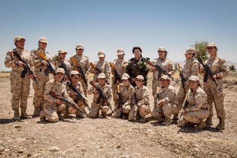 Ο μεγαλύτερος φόβος του Ισλαμικού Κράτους: Γιατί οι «Αμαζόνες» των Κούρδων μαχητών μπορούν να τους στερήσουν τον παράδεισο [εικόνες] | iefimerida.gr 1