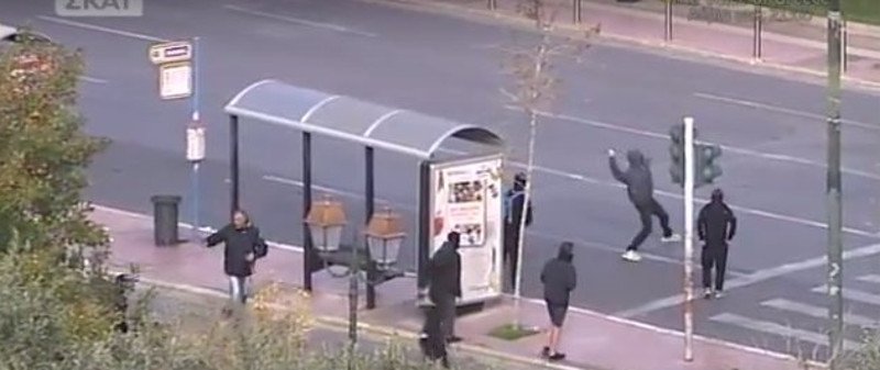 «Πόλεμος» στα Εξάρχεια: Εξελιγμένες μολότοφ και πιστόλια με εκρηκτικά -Στην επέτειο της δολοφονίας Γρηγορόπουλου [εικόνες &amp; βίντεο] | iefimerida.gr 21