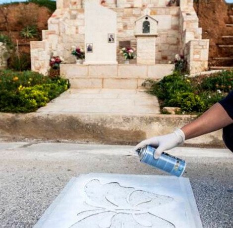 Συγκινητική πρωτοβουλία: Η λευκή πεταλούδα στην άσφαλτο θυμίζει ότι σε αυτό το σημείο χάθηκε μία ζωή [εικόνες] | iefimerida.gr 1