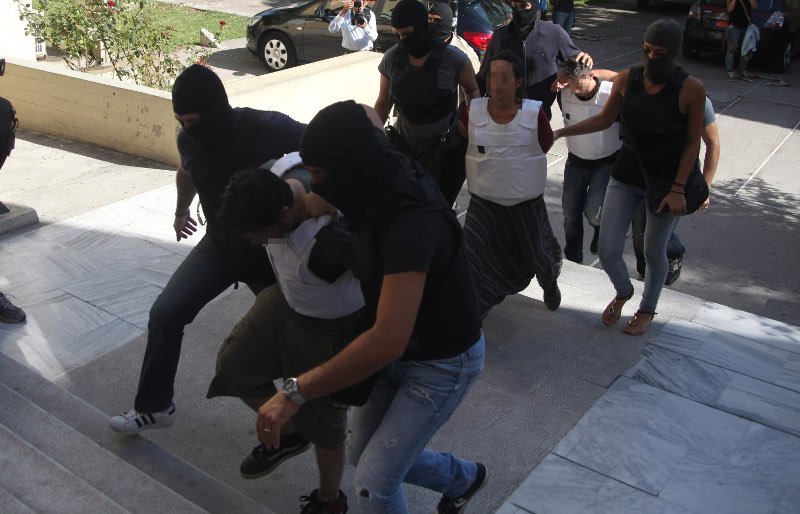 Τρεις βαριές κατηγορίες απήγγειλε ο εισαγγελέας στον Πετρακάκο [εικόνες&βίντεο] | iefimerida.gr 4