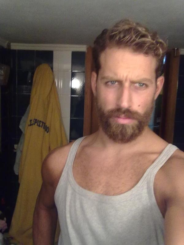 Ο αφόρητα σέξι Κρητικός που από πρωταθλητής κολύμβησης σαρώνει τις πασαρέλες σε Ν. Υόρκη και Μιλάνο [εικόνες] | iefimerida.gr 4