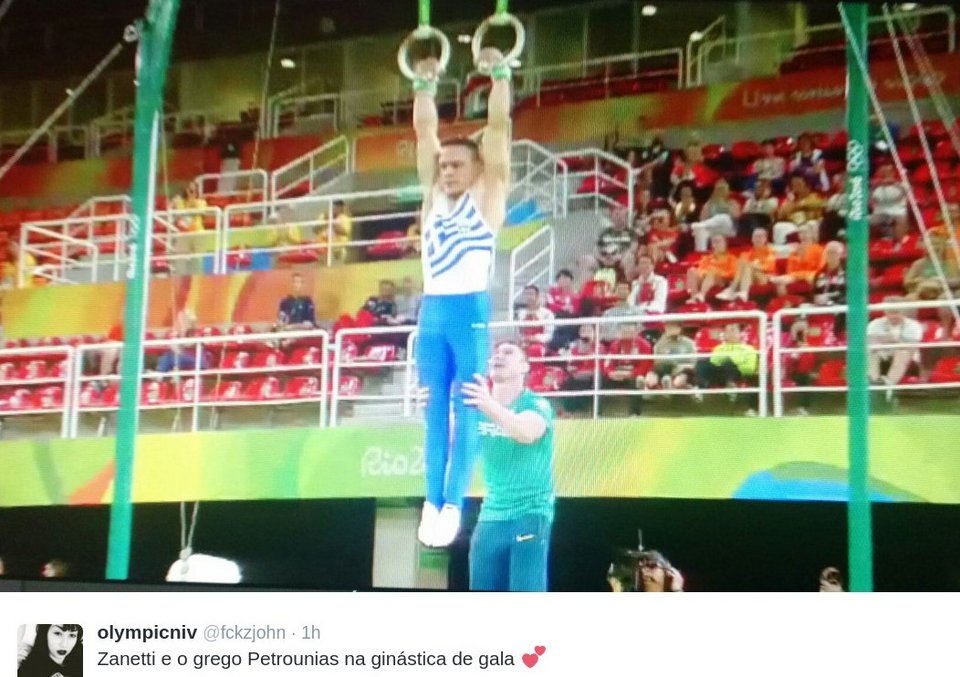 Νέο σοόυ Πετρούνια στο Ρίο: Ακροβατικά στους κρίκους με σταυροπόδι στον αέρα [βίντεο] | iefimerida.gr 2