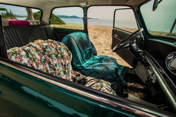 Sun of A Beach: Ενα success story με άρωμα καλοκαιριού -Η Μελίνα και η Ελλη έφτιαξαν μοδάτες πετσέτες θαλάσσης και ξεπουλάνε [εικόνες] | iefimerida.gr 6