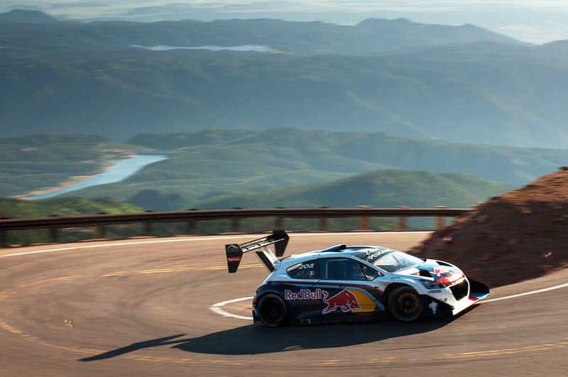 Pikes Peak: Απιαστο ρεκόρ από Loeb και Peugeot 208 T16 | iefimerida.gr 0