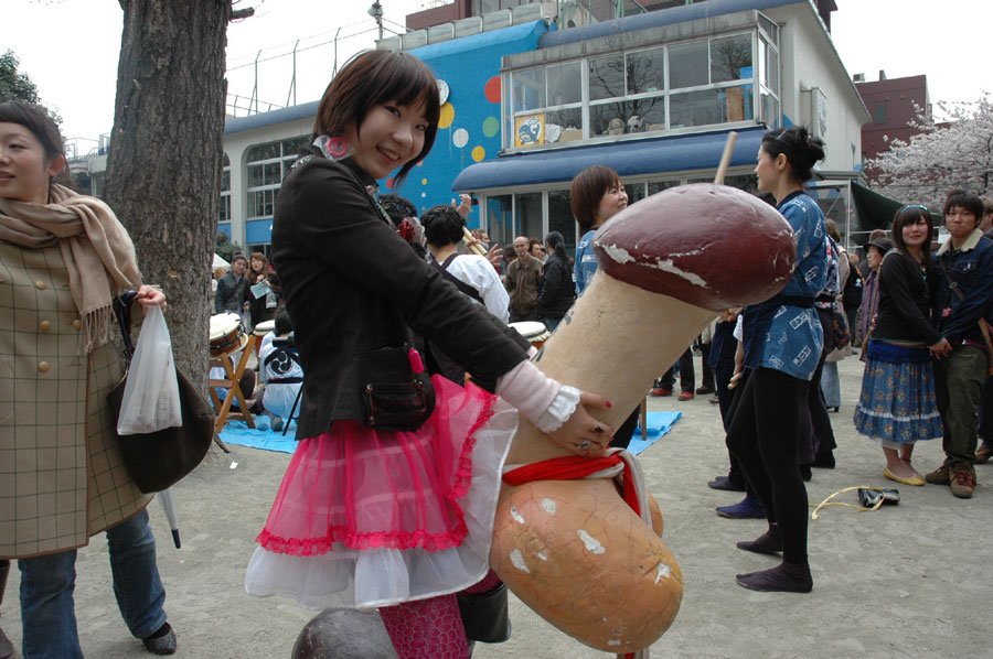 Φεστιβάλ φαλλού στο Καβασάκι της Ιαπωνίας -Μια ασυνήθιστη παράδοση που τραβάει τουρίστες σαν τις μύγες [εικόνες] | iefimerida.gr 6