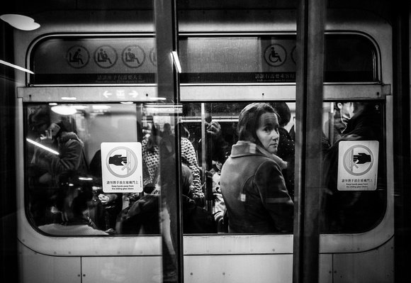 Μια Φιλιππινέζα υπηρέτρια γίνεται φωτογράφος -Καθηλωτική ματιά στον κόσμο [εικόνες] | iefimerida.gr 1