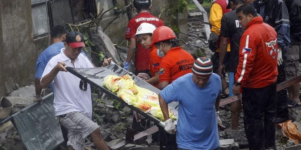 Αυξάνονται συνεχώς οι νεκροί από τον τυφώνα Νεσάτ στις Φιλιππίνες [εικόνες] | iefimerida.gr 1