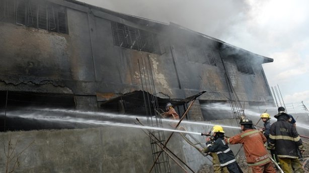 Τραγωδία στις Φιλιππίνες -31 νεκροί από πυρκαγιά σε εργοστάσιο [εικόνες & βίντεο] | iefimerida.gr 0