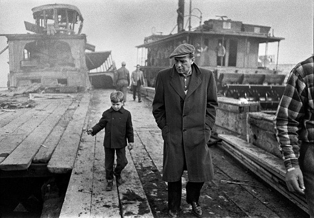 Πέθανε ο θρυλικός φωτογράφος του Χόλιγουντ Φιλ Στερν -Τα απίθανα πορτρέτα του [εικόνες] | iefimerida.gr 6