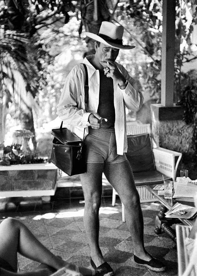 Πέθανε ο θρυλικός φωτογράφος του Χόλιγουντ Φιλ Στερν -Τα απίθανα πορτρέτα του [εικόνες] | iefimerida.gr 8