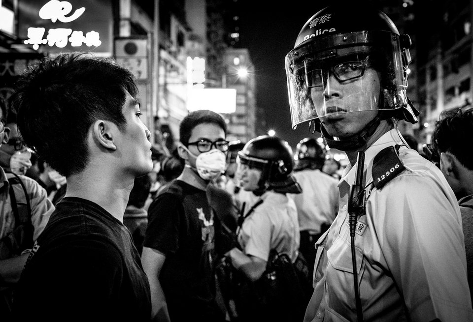 Μια Φιλιππινέζα υπηρέτρια γίνεται φωτογράφος -Καθηλωτική ματιά στον κόσμο [εικόνες] | iefimerida.gr 12