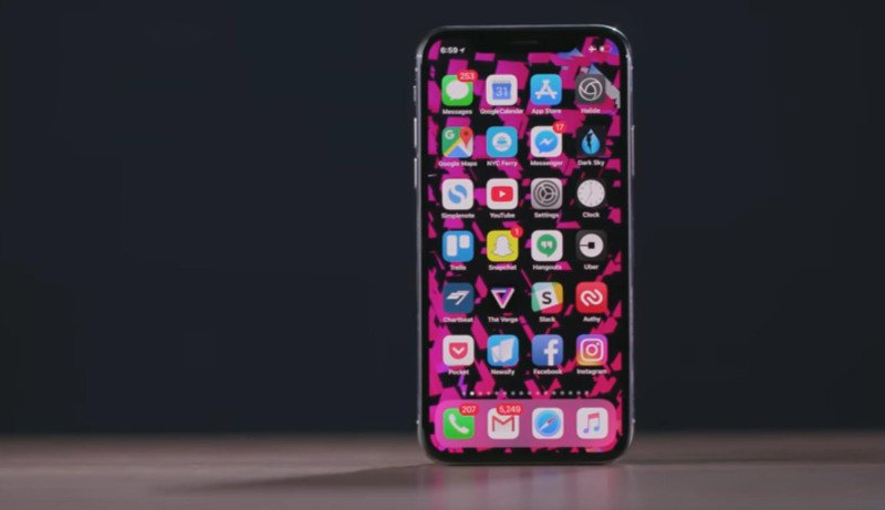 Μαθητές καταγγέλλουν την Apple: Δουλεύαμε παράνομα 11ωρα για να συναρμολογήσουμε το iPhone X | iefimerida.gr 1