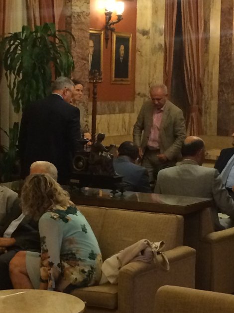 Σαμαράς σε βουλευτές: Αν πέσει η κυβέρνηση δεν θα μείνει ούτε ένα ευρώ στις τράπεζες [εικόνες] | iefimerida.gr 2