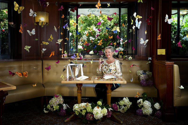 Η φωτογράφος που αψηφά τη βαρύτητα -Δημιουργεί μαγικές σκηνές με ιπτάμενα αντικείμενα [εικόνες] | iefimerida.gr 9