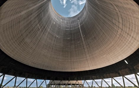 Ενας φωτογράφος αποκαλύπτει τα άδυτα του «κάτω κόσμου»: Μια μαγική βουτιά κάτω από την πόλη [εικόνες] | iefimerida.gr 6