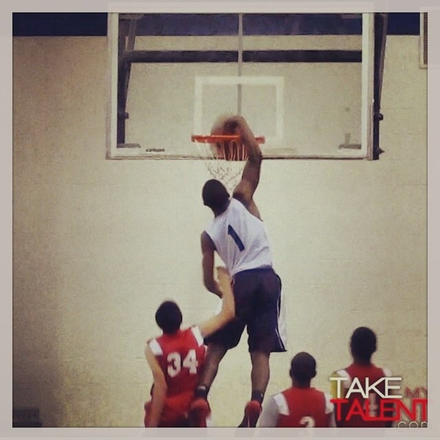 Αυτός ο 14χρονος έχει προκαλέσει παράκρουση στις ΗΠΑ: Ολοι λένε πως είναι ο επόμενος Μάικλ Τζόρνταν [εικόνες & βίντεο] | iefimerida.gr 0