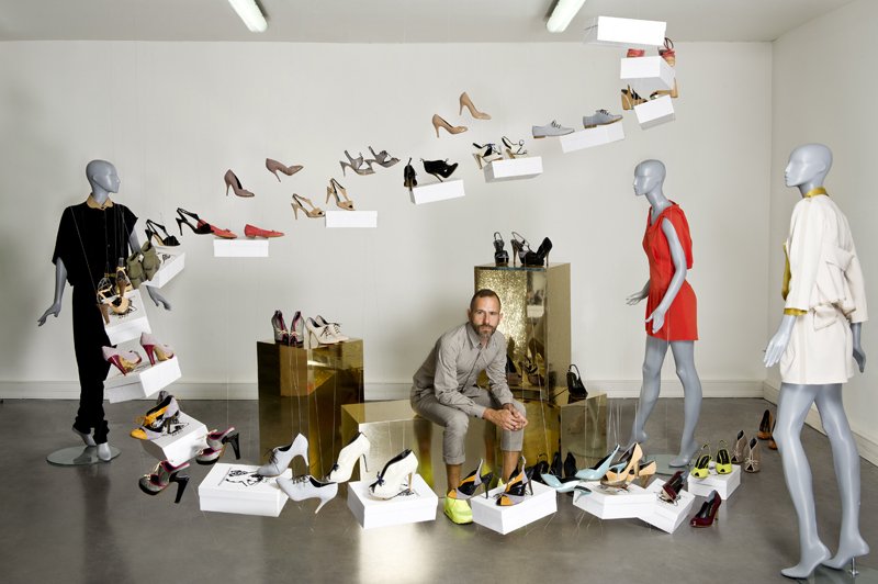 Η φωτογράφος που αψηφά τη βαρύτητα -Δημιουργεί μαγικές σκηνές με ιπτάμενα αντικείμενα [εικόνες] | iefimerida.gr 7