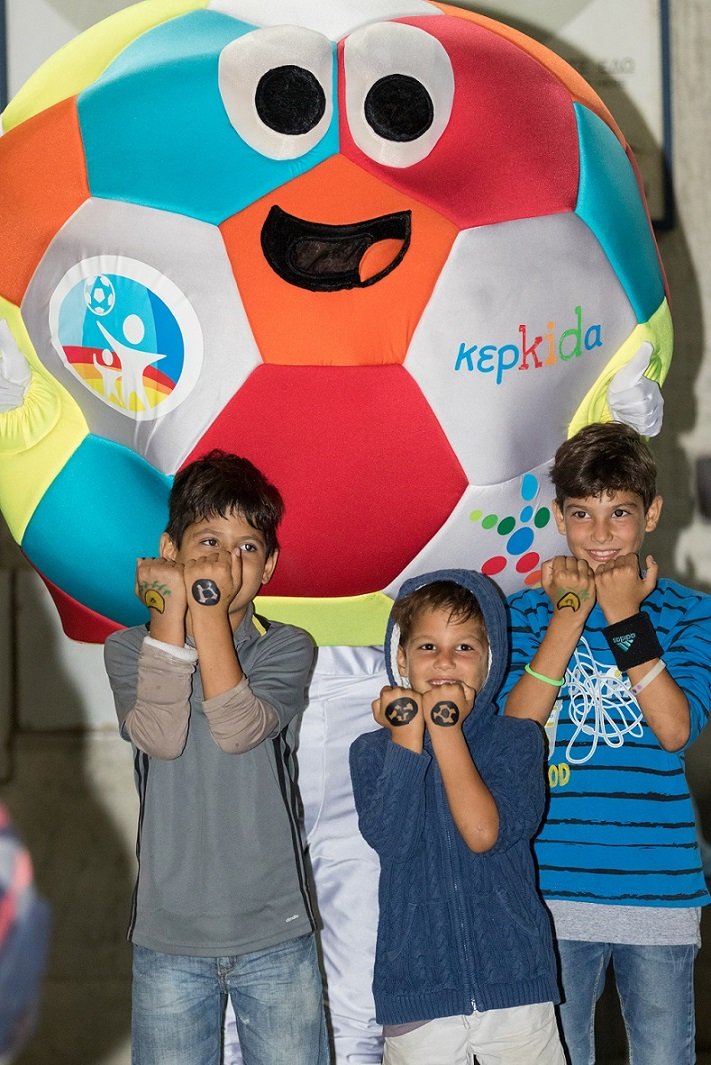 Η παιδική Κερκίδα ΟΠΑΠ στηρίζει την Εθνική Ομάδα στο δρόμο για το Μουντιάλ [εικόνες] | iefimerida.gr 0