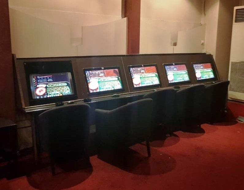 Λουκέτο από την αστυνομία σε «ναό» του παράνομου τζόγου στη Κυψέλη [εικόνες] | iefimerida.gr 3