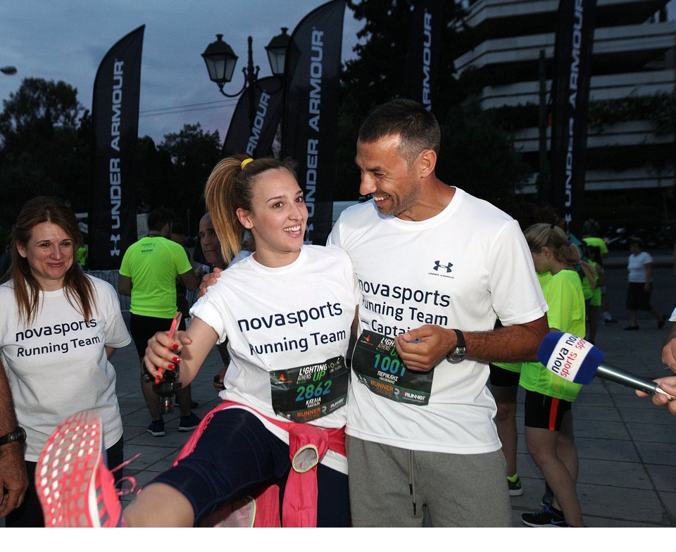 Η «Novasports Running Team» με τον Περικλή Ιακωβάκη έτρεξε στο Lighting Up Athens! | iefimerida.gr 1