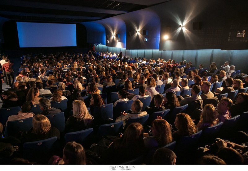 Η κατάμεστη αίθουσα του ODEON Όπερα