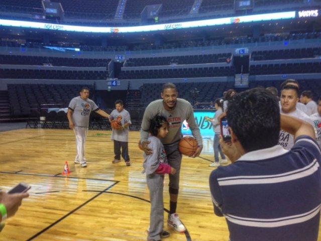 Αγώνας NBA στο Μεξικό τα ξημερώματα μετά από 17 χρόνια [εικόνες] | iefimerida.gr 2