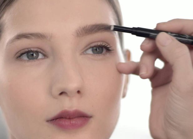 Τα μυστικά για τέλειες selfies -Χωρίς φίλτρα και photoshop [εικόνες] | iefimerida.gr 1