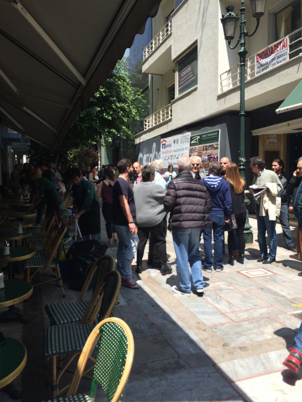 Επεισόδια σε καφέ στο Κολωνάκι -Επίθεση σε οπαδό του ΠΑΟΚ από έξι άτομα [εικόνες] | iefimerida.gr 0